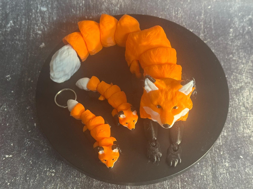 3D Printed Articulated Red Fox with Cubs: Poseable PLA Decor by Pencil Short Designs LLC