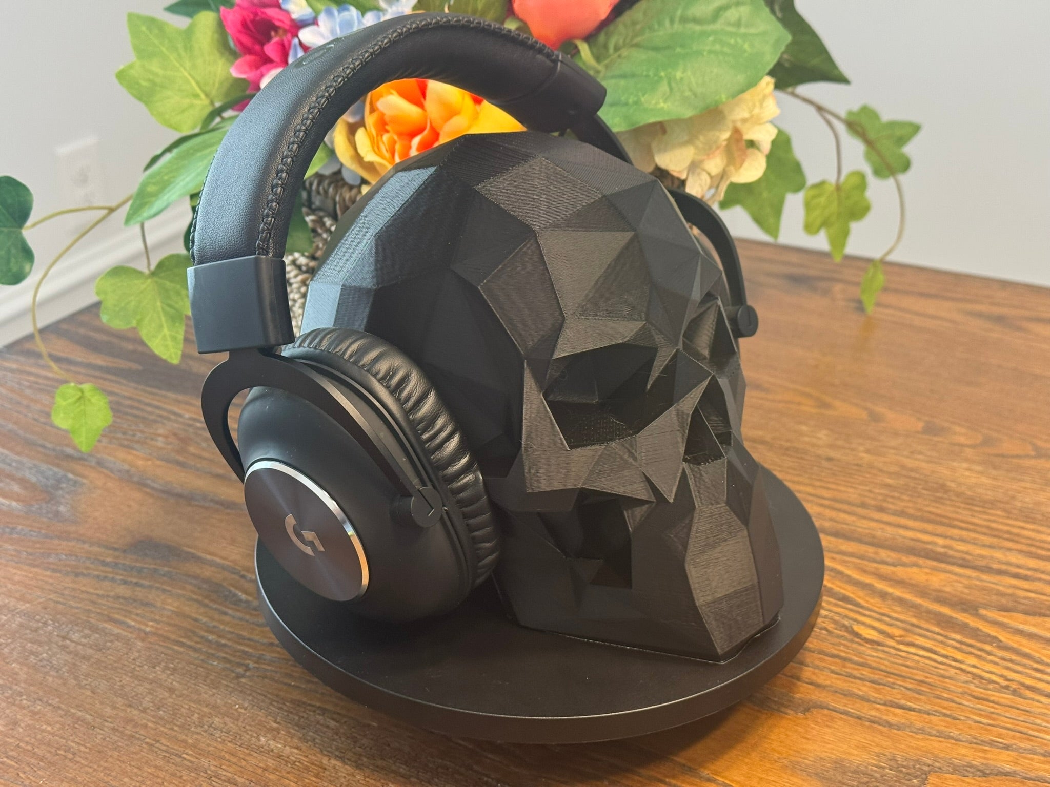 3D Printed Low Poly Skull Headset Stand: PLA Bioplastic by Pencil Short Designs LLC