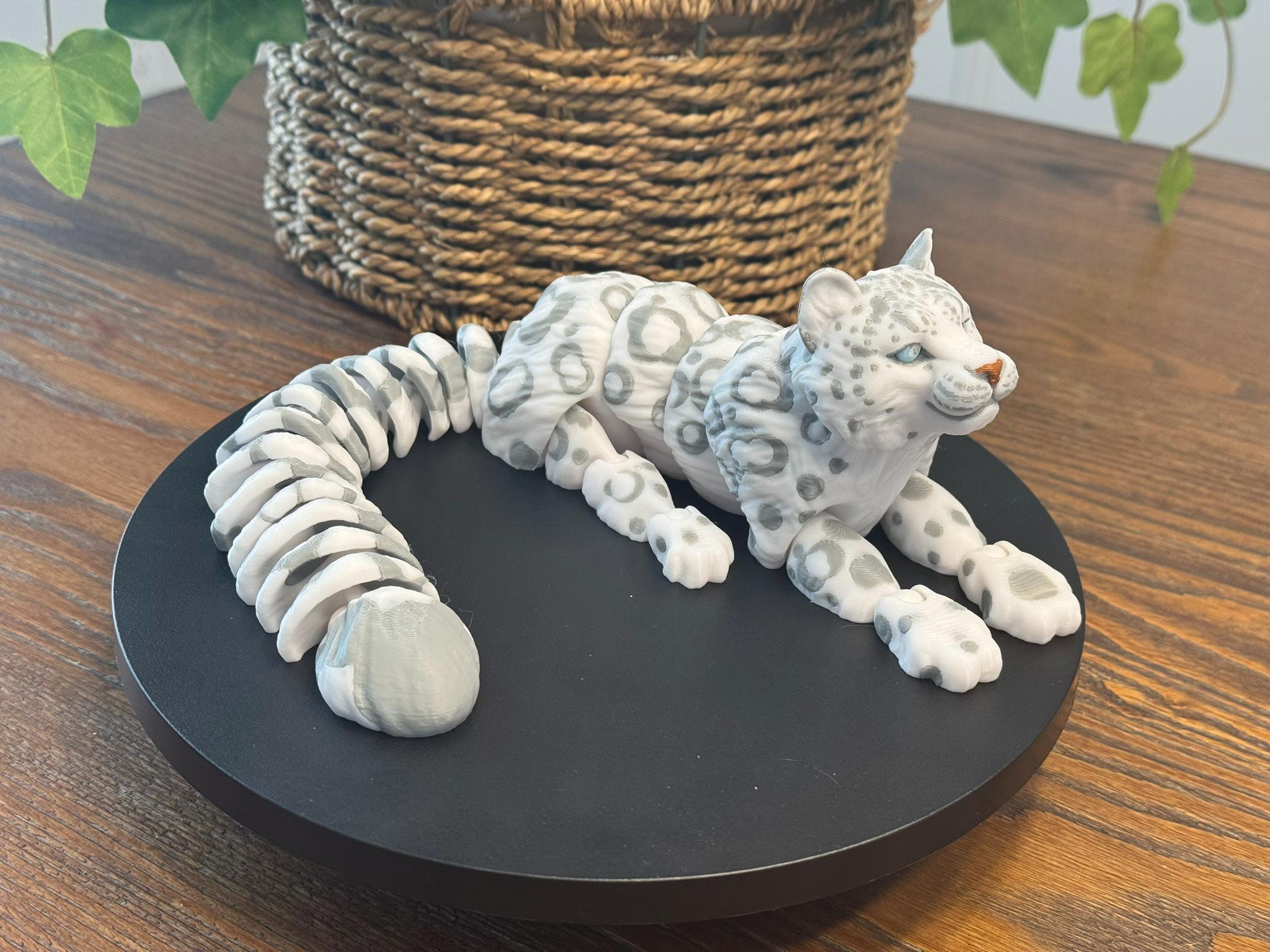 3D Printed Articulated Snow Leopard Family: Poseable Wildlife Decor by Pencil Short Designs LLC