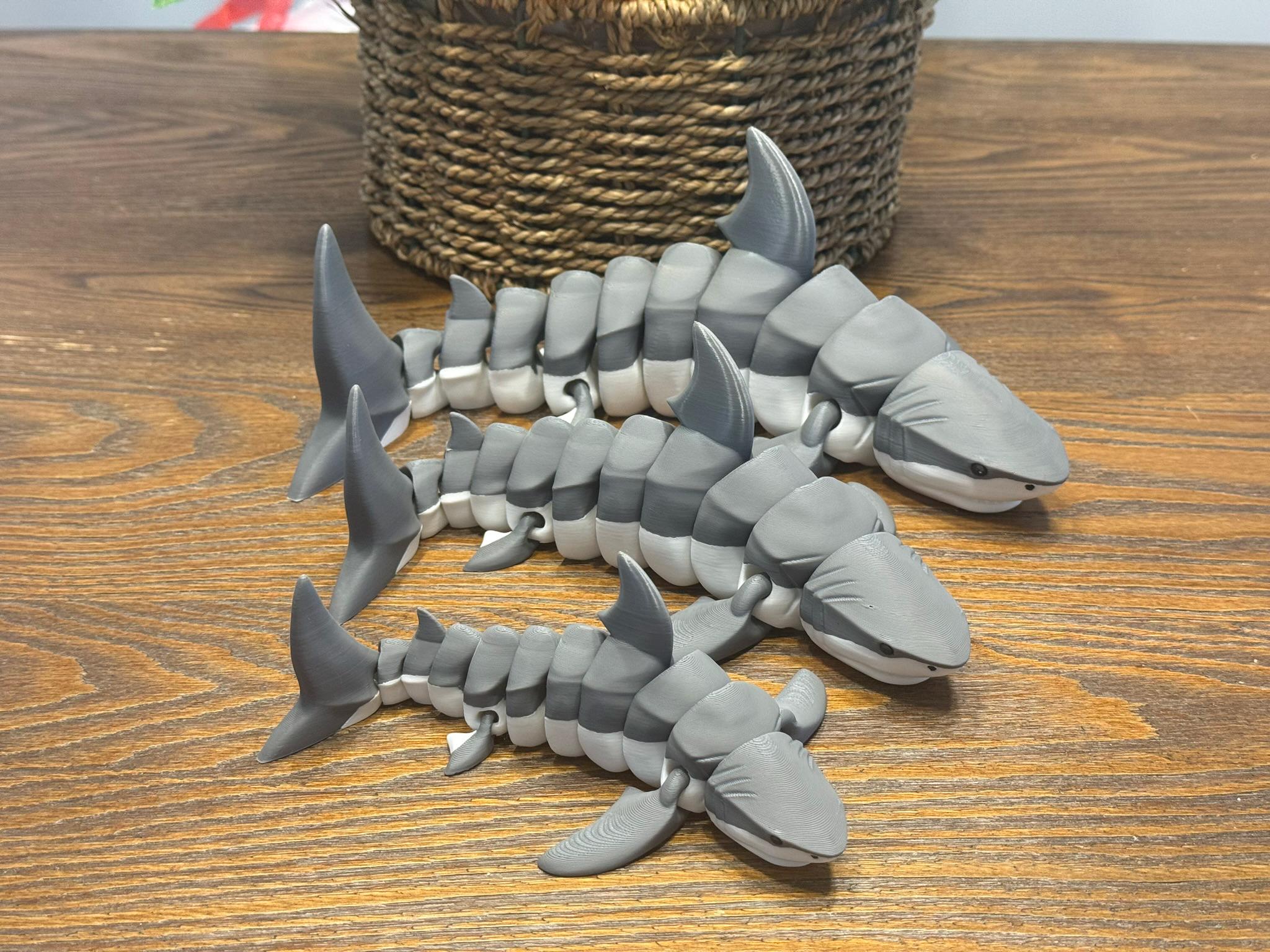 3D Printed Articulated Great White Shark, Poseable Marine Model by Pencil Short Designs LLC