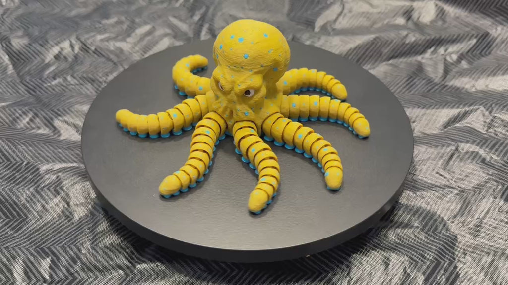 3D Printed Articulated Blue Ringed Octopus Display Model With Poseable Arms And Realistic Detail